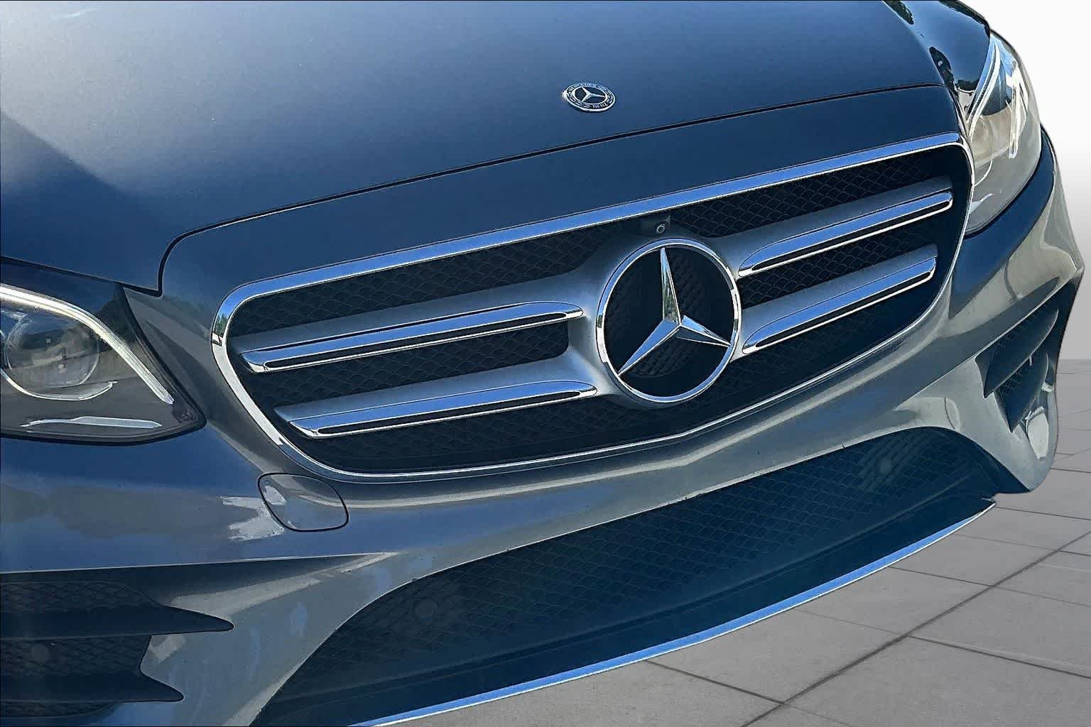 Used 2019 Selenite Grey Metallic Mercedes-Benz E 300 image 29