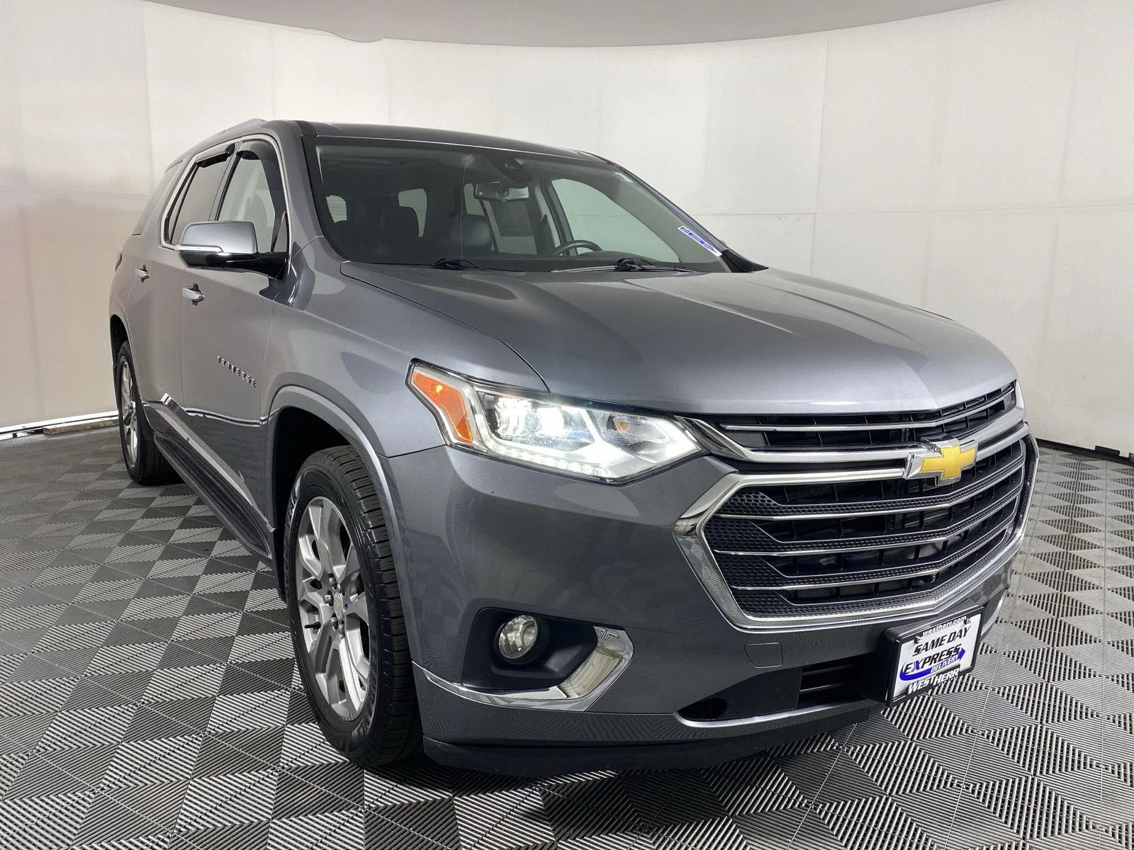 Used 2019 Satin Steel Metallic Chevrolet Premier image 11