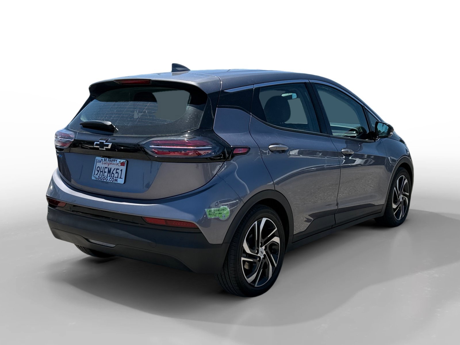 Used 2023 Gray Chevrolet 2LT image 5
