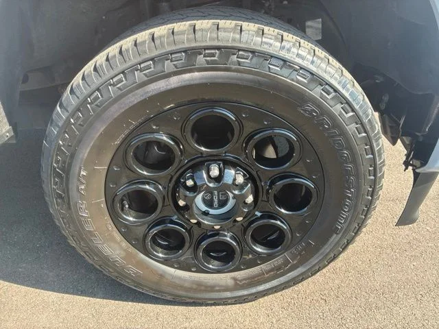 Used 2024 Glacier Gray Metallic Ford Lariat image 13