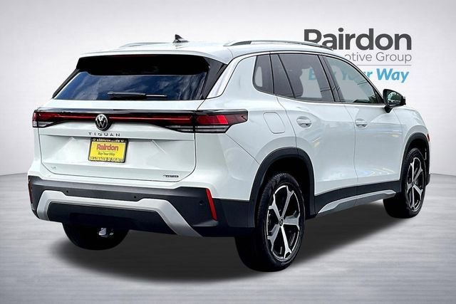 2025 Volkswagen Tiguan SE - Photo 17