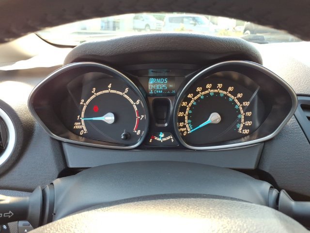 Used 2014 Silver Ford SE image 21
