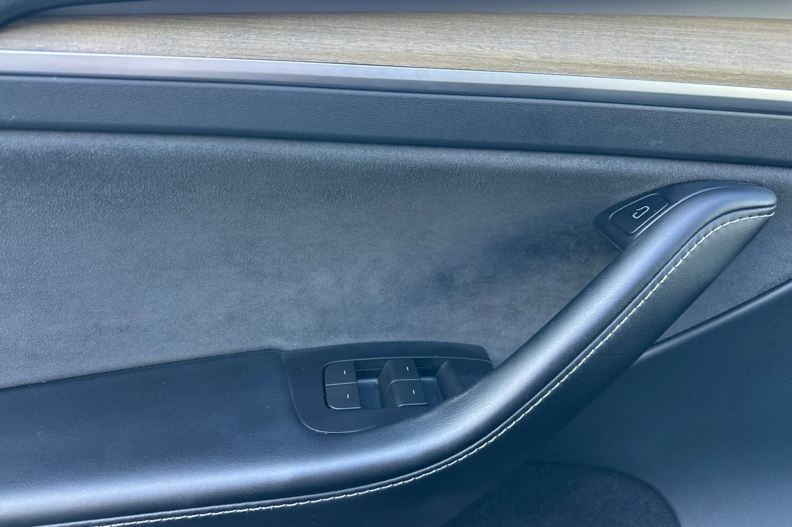 Used 2023 BLACK Tesla Long Range image 10