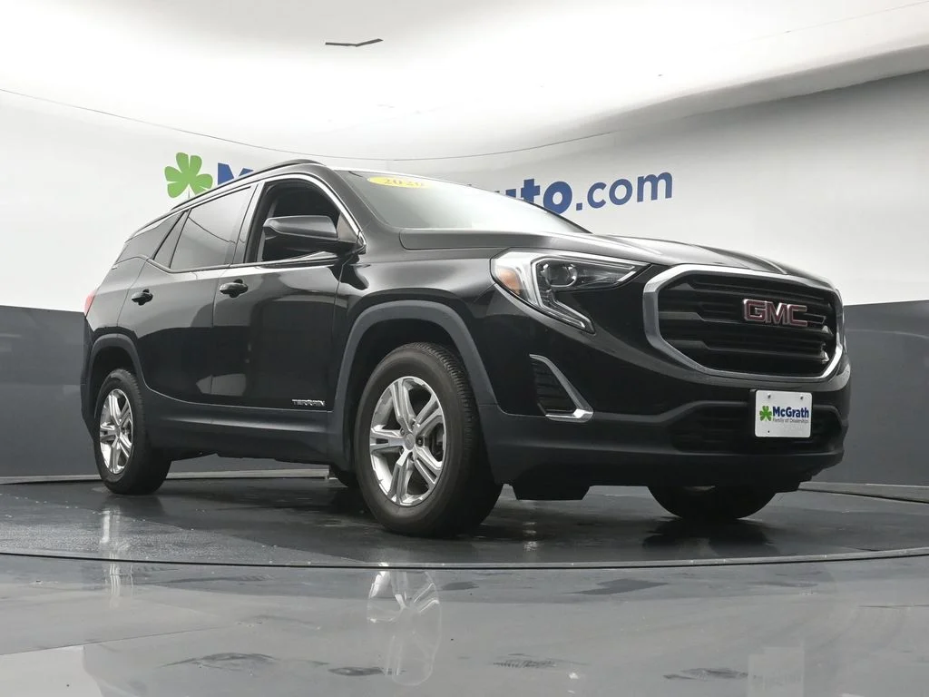 Used 2020 Black GMC SLE image 26