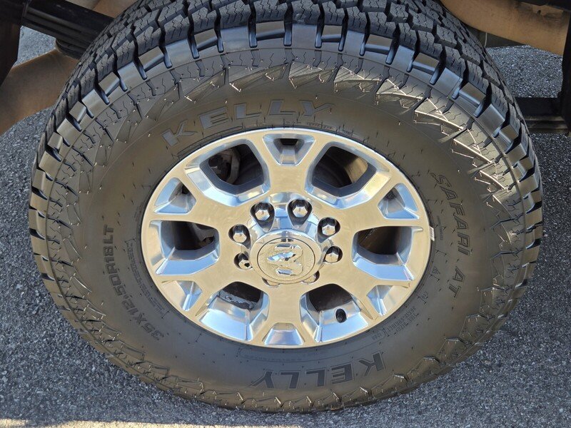Used 2023 White Ram Laramie image 11