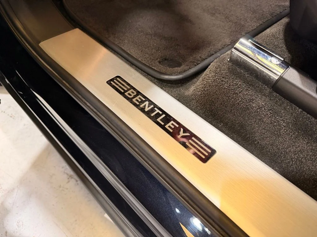 Used 2018  Bentley W12 image 36
