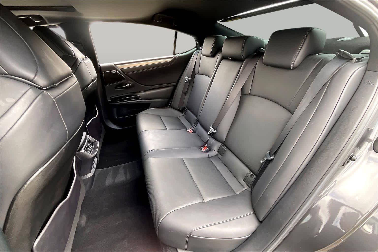 Used 2023 Cloudburst Gray Lexus F SPORT Handling image 18