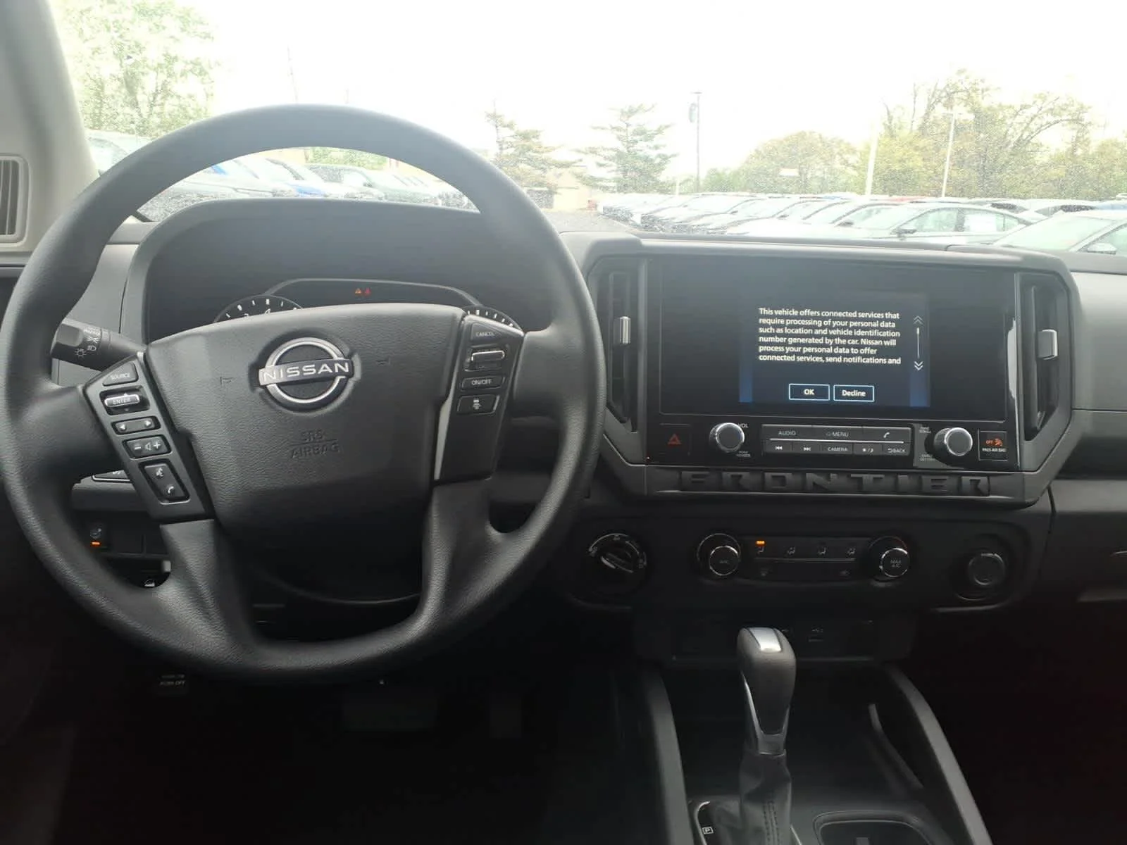 New 2026 Glacier White Nissan S image 7