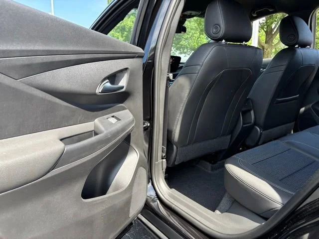 New 2026 Ebony Twilight Metallic Buick Preferred image 37