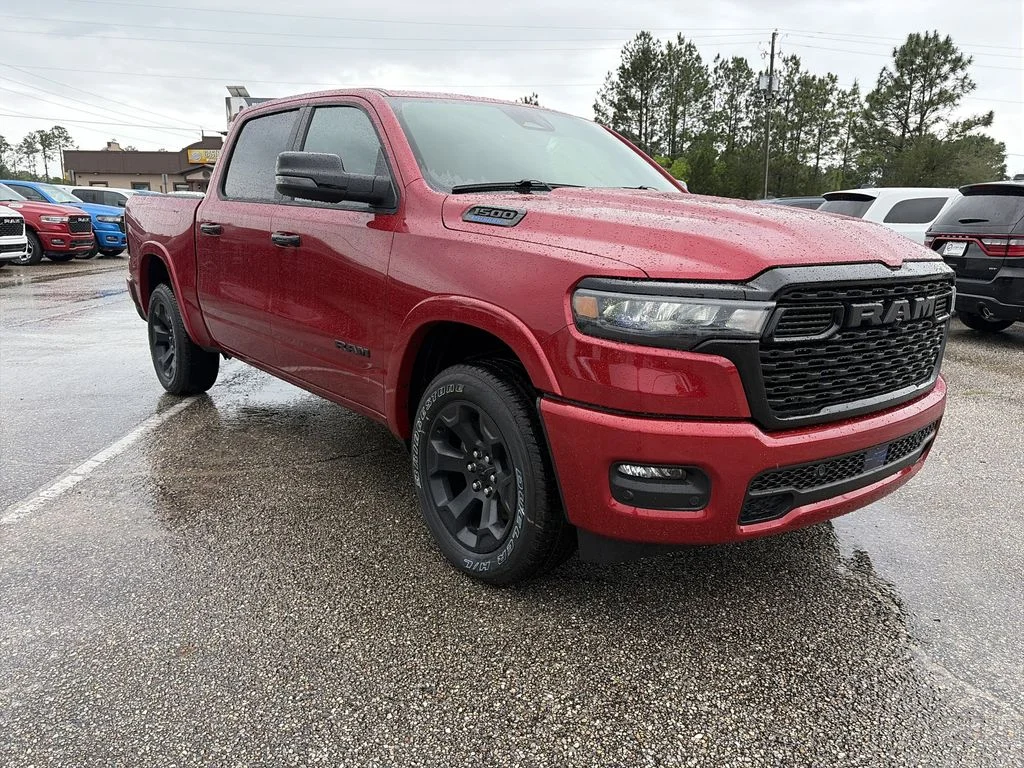New 2026 Molten Red Pearl-Coat Exterior Paint RAM Big Horn/Lone Star image 8