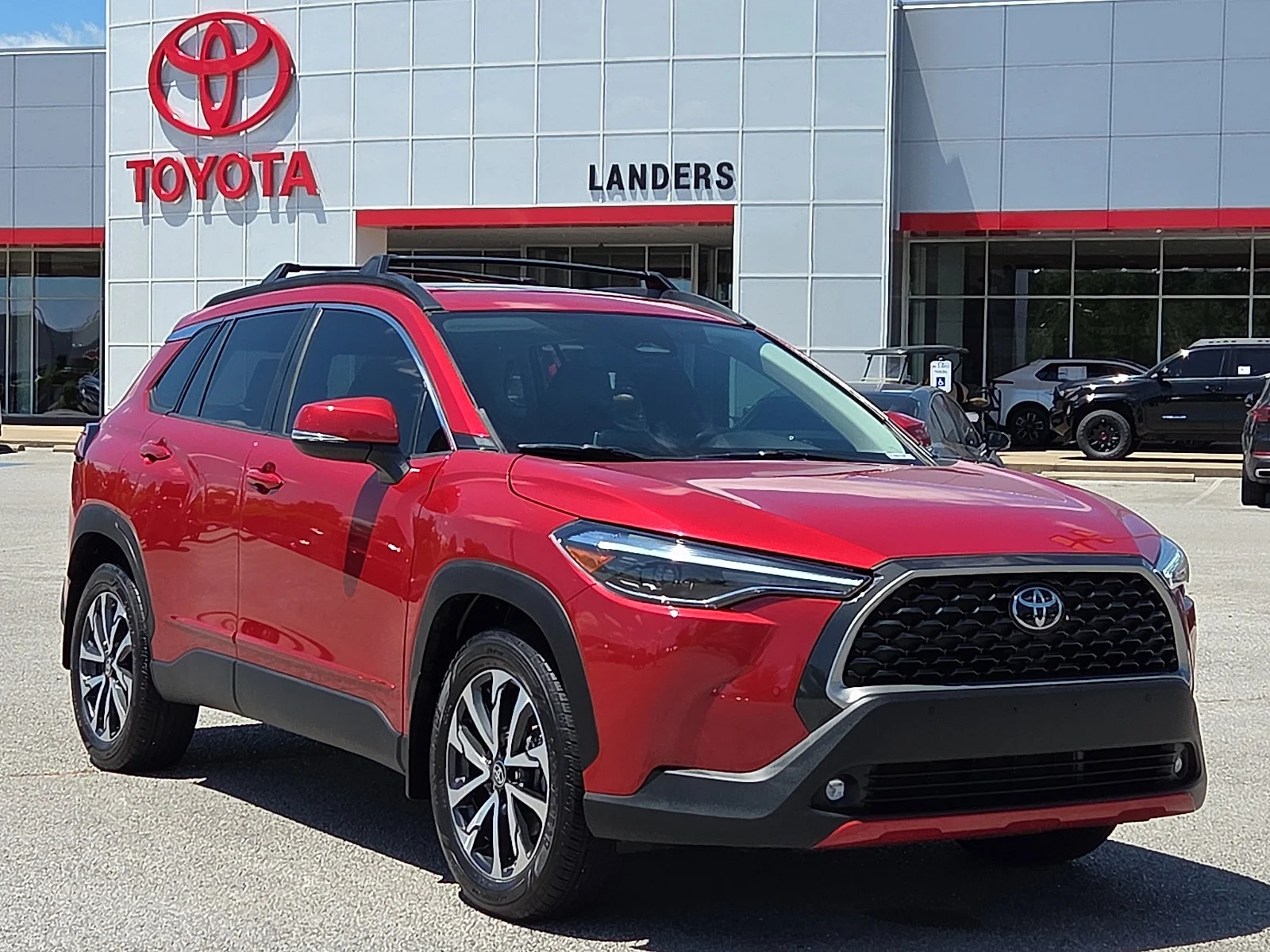 2024 Toyota Corolla Cross XLE FWD's photo