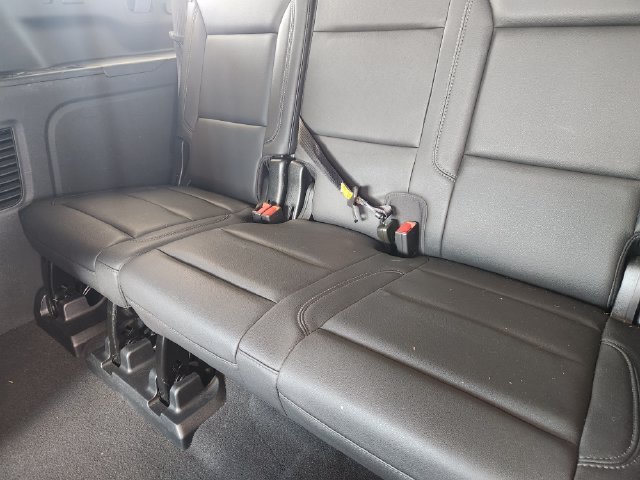2023 Chevrolet Suburban Z71 - Photo 32