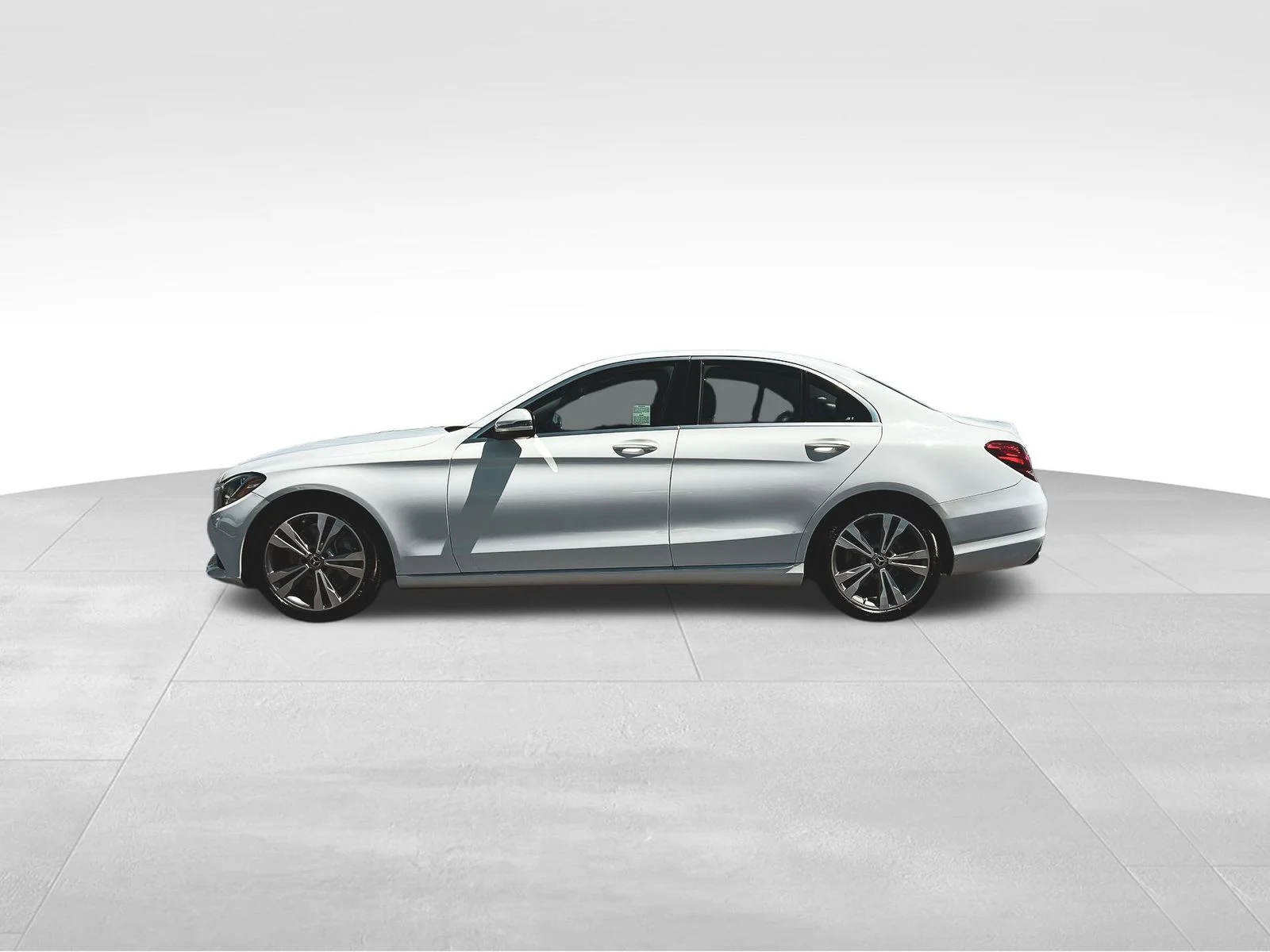 Used 2018 White Mercedes-Benz C 300 image 4