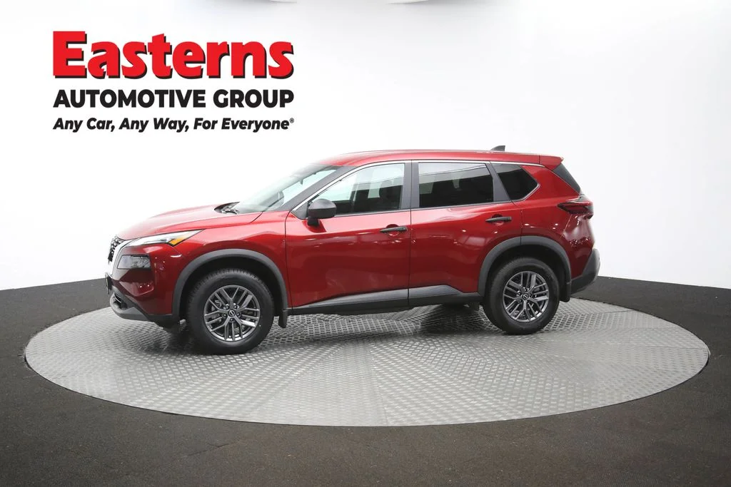 Used 2023 Red Nissan S image 59