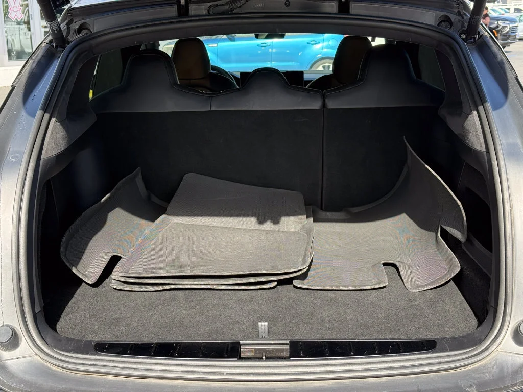 Used 2024  Tesla NA image 13