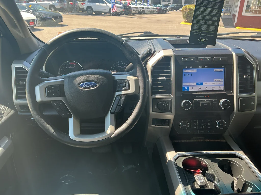 Used 2019 White Platinum Tri-Coat Metallic Ford LARIAT image 9