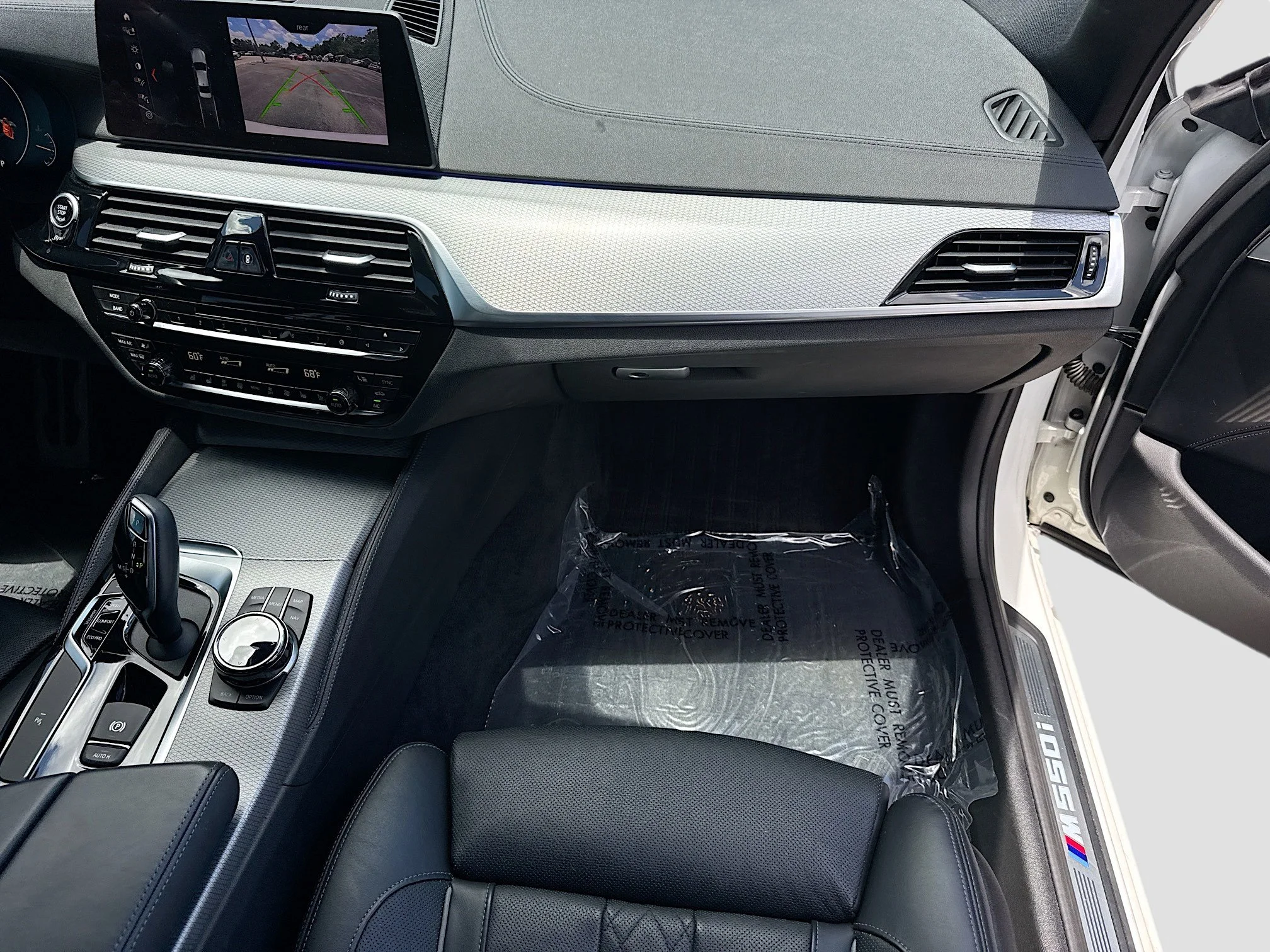Used 2019 Alpine White BMW M550i xDrive image 18