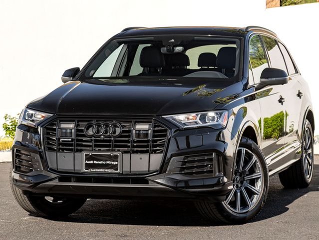 2023 Audi Q7 45 Premium Plus