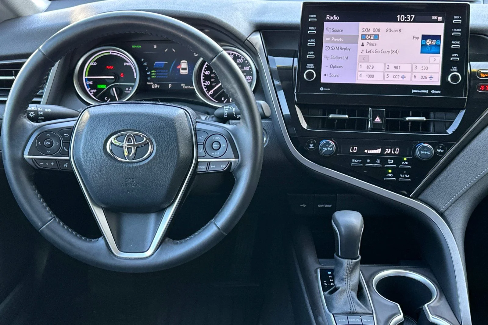 Used 2021 Gray Toyota XLE image 13