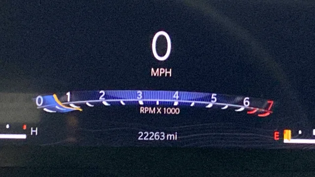 Used 2023 Silver Jeep Altitude X image 10