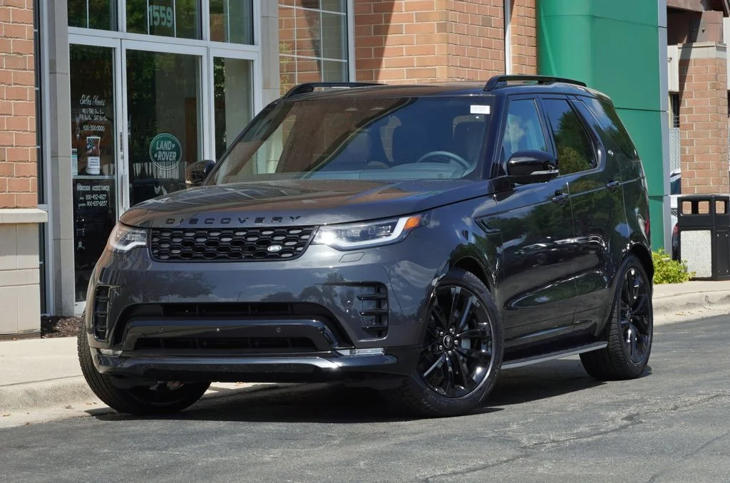 New 2026 Carpathian Grey Land Rover Dynamic SE image 1