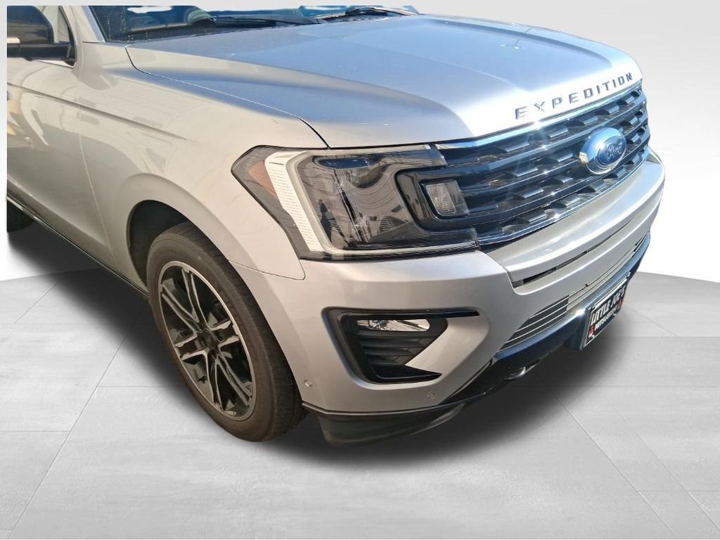Used 2019 Silver Ford Limited image 3