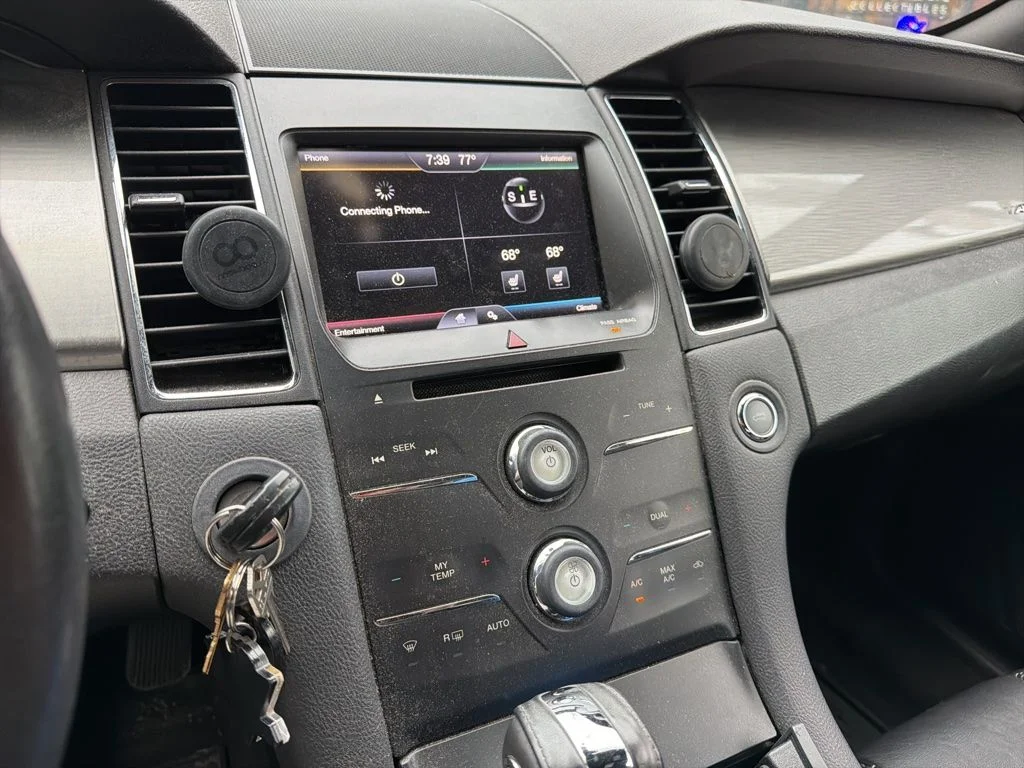 Used 2013 Silver Ford SEL image 7