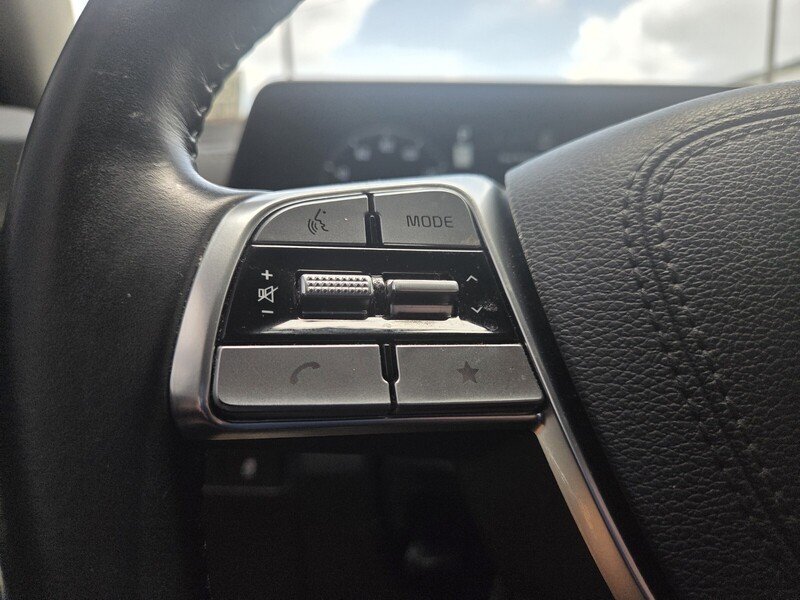 Used 2025 Black Kia SX image 12