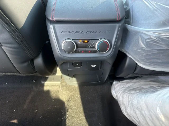 New 2026 Star White Metallic Tri-Coat Ford ST image 26