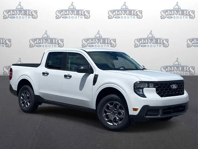 New 2026 White Ford XLT image 1