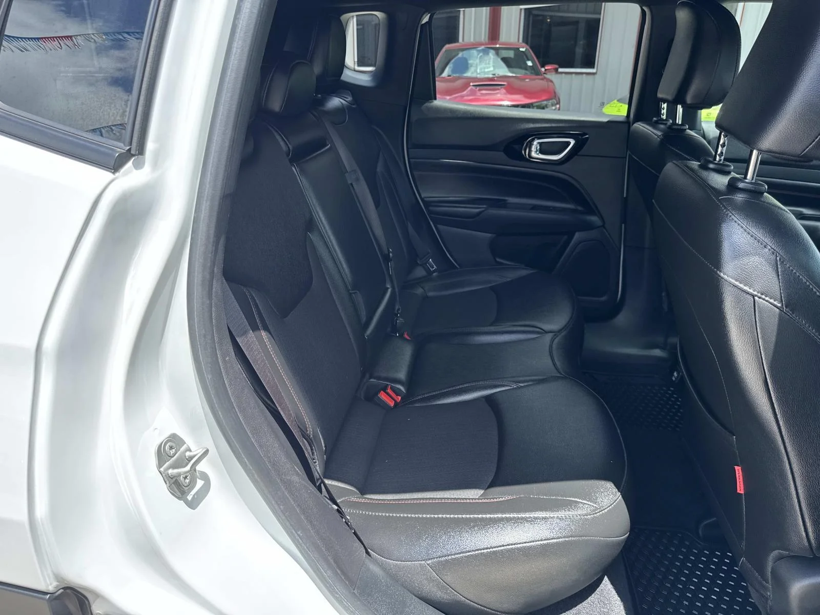 Used 2025 Bright White Clearcoat Jeep Trailhawk image 9