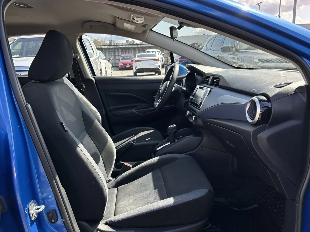Used 2023 Electric Blue Metallic Nissan 1.6 SV CVT Low Mileage   No Accident History   Loc image 31