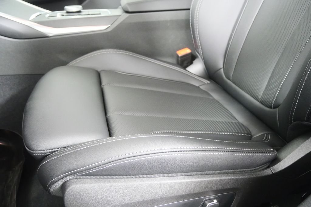 New 2026 Skyscraper Grey Metallic BMW 330i image 9