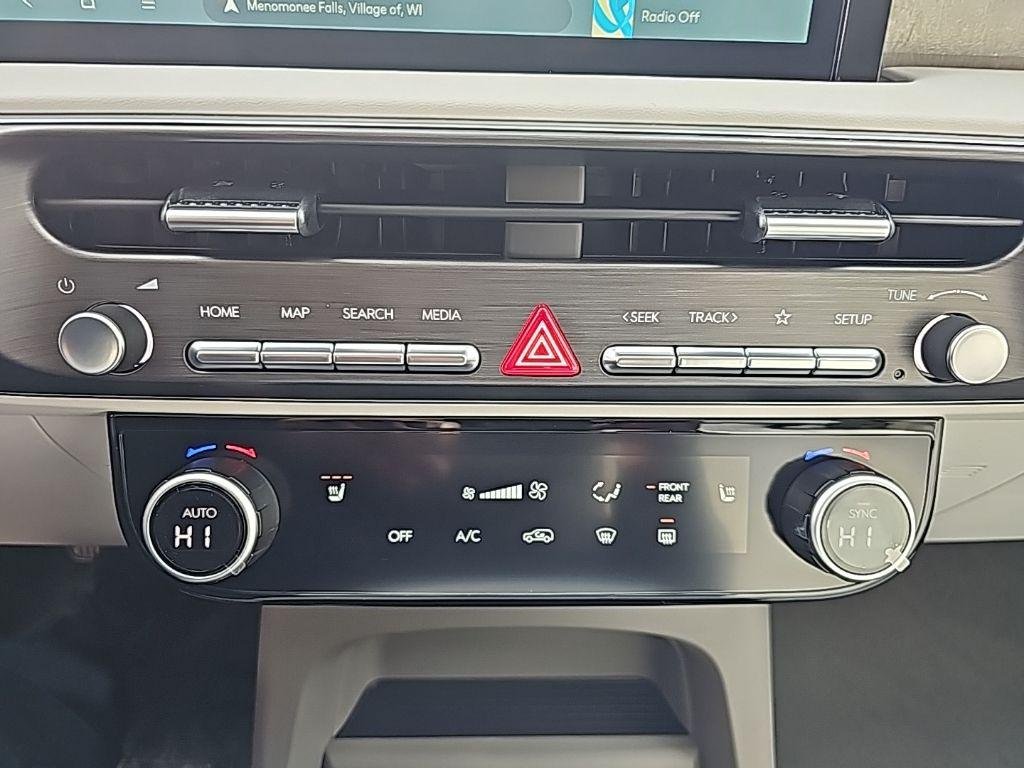 New 2026 Black Hyundai SEL AWD image 21