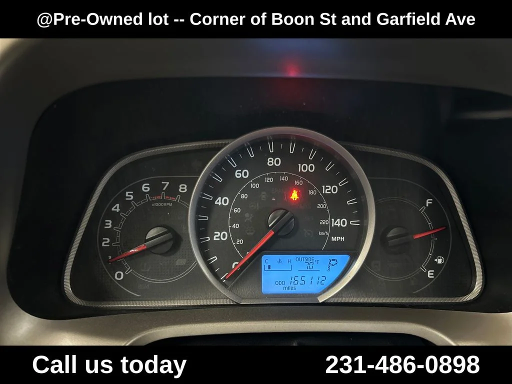 Used 2013 Red Toyota XLE image 23