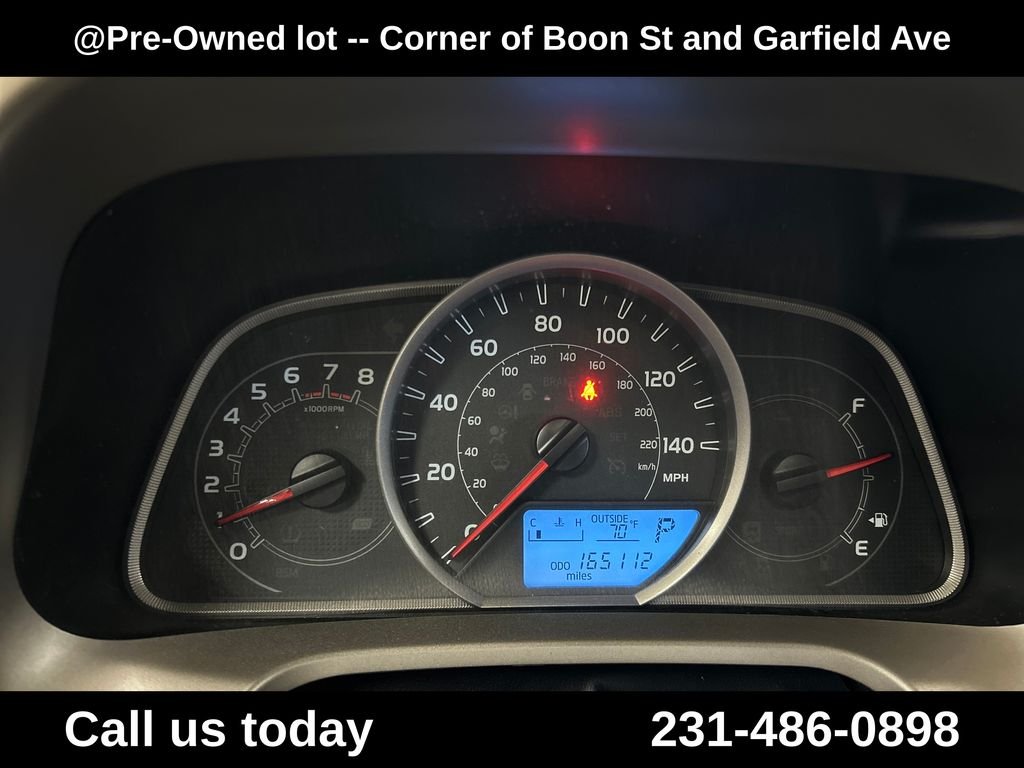 Used 2013 Red Toyota XLE image 23