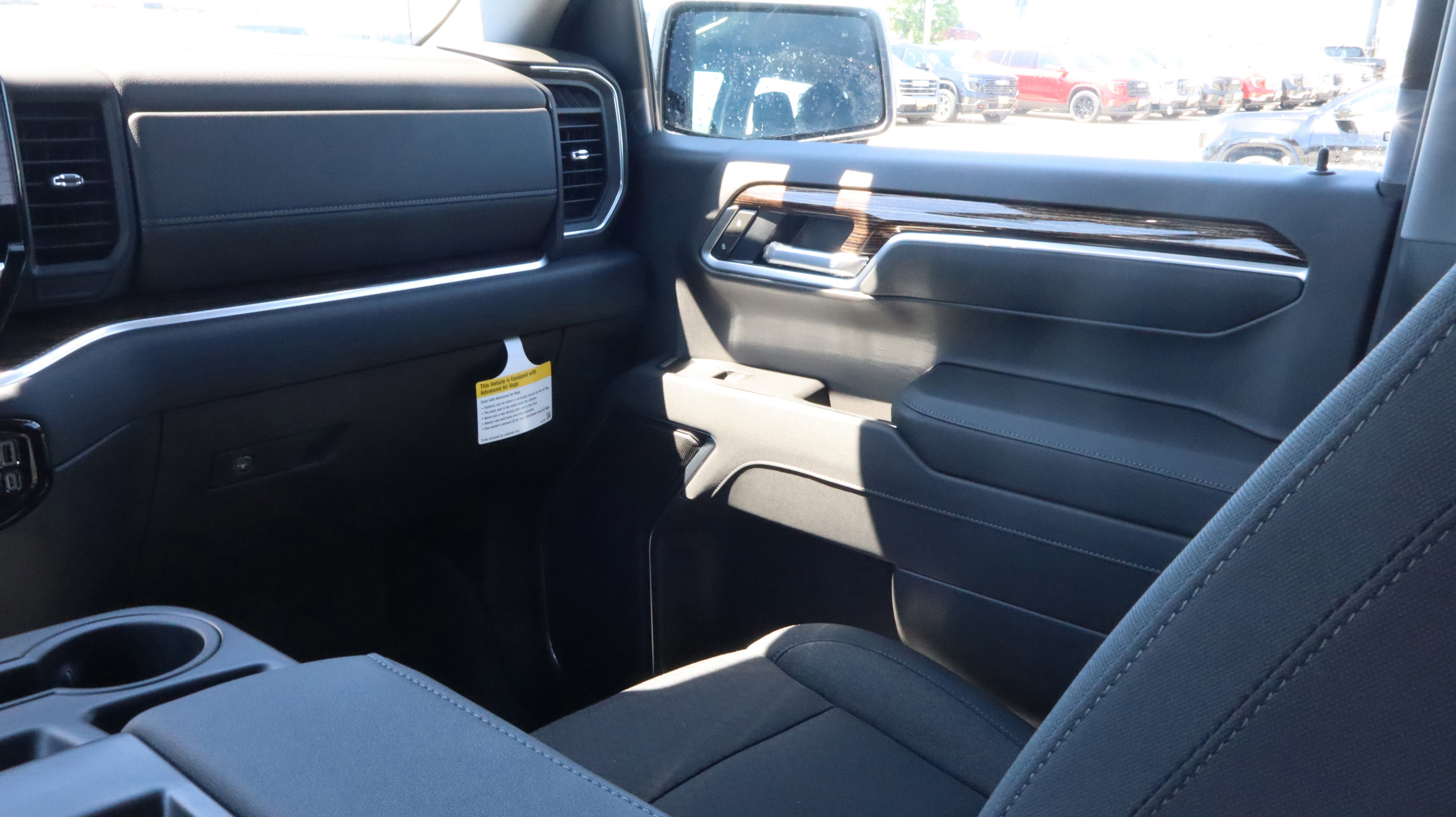 2026 GMC Sierra 1500 SLE - Photo 11