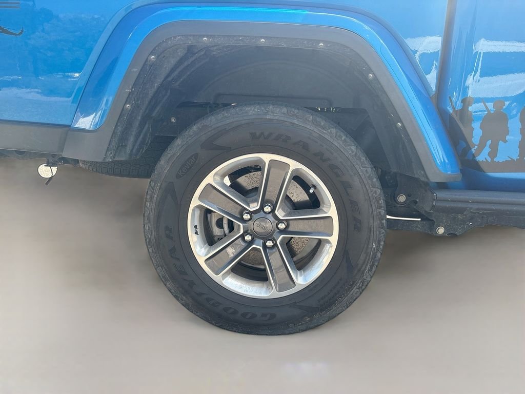Used 2023 Blue Jeep Sport S image 12