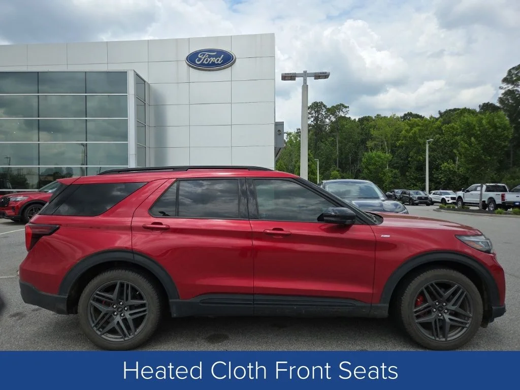 Certified Used 2025 Rapid Red Metallic Tinted Clearcoat Ford ST-Line image 2
