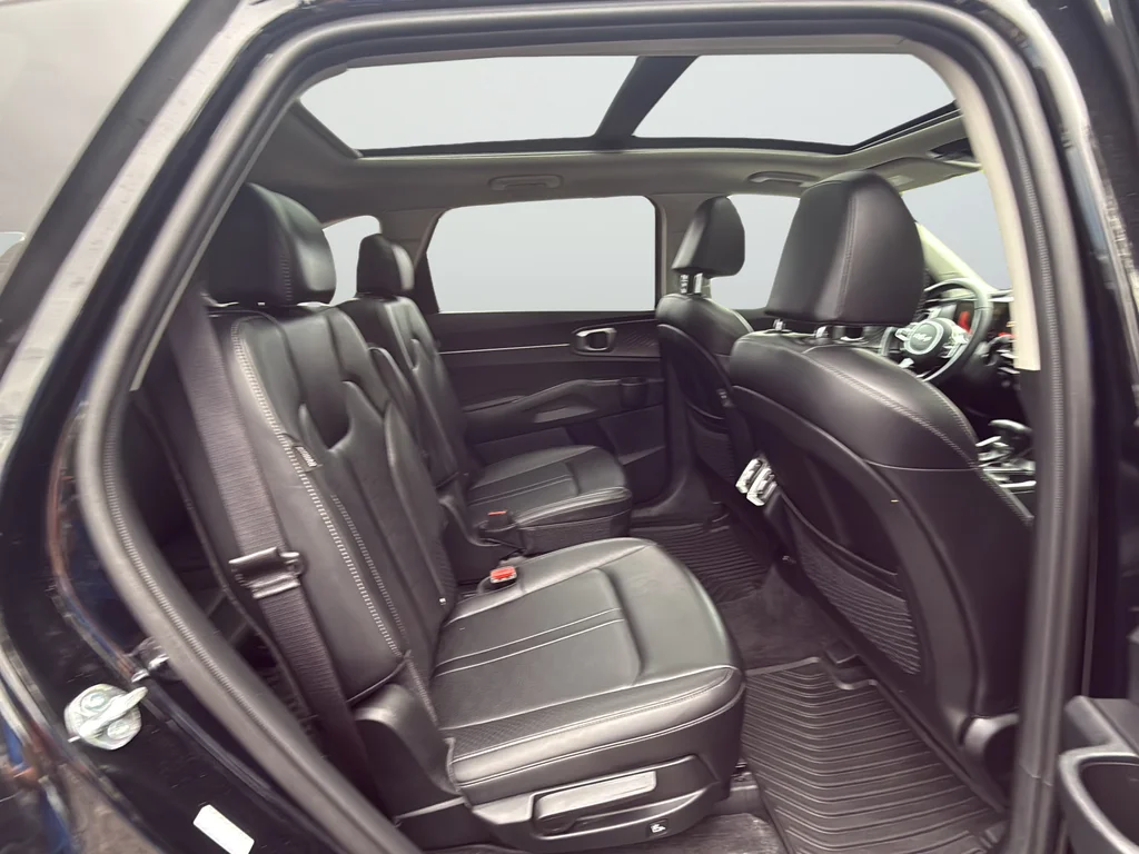 Used 2025 Black Kia EX image 14