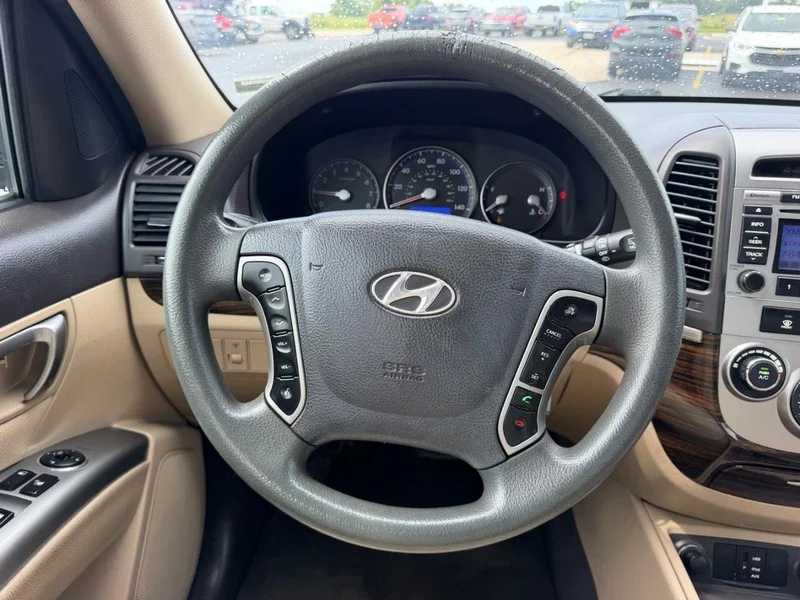 Used 2011 Phantom Black Metallic Hyundai GLS image 11