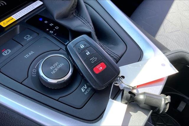 Certified Used 2022 ICE CAP Toyota  image 15