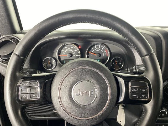 Used 2015 Black Jeep Unlimited Sahara image 19