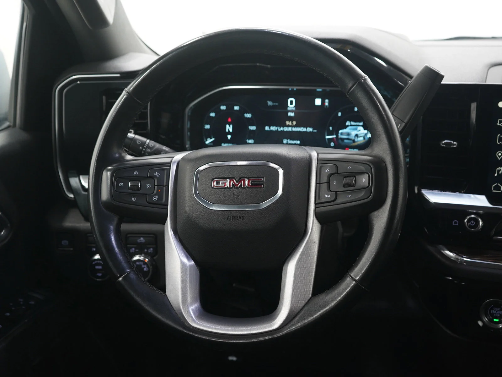 Used 2023 White GMC SLE image 18