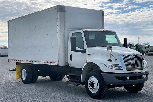 Pre-Owned 2021 International MV607 Medium Conventional