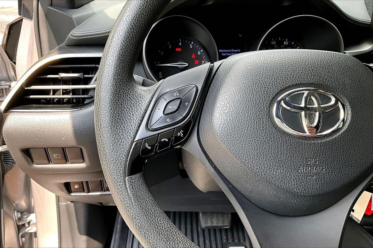 Used 2019 Silver Toyota LE image 10