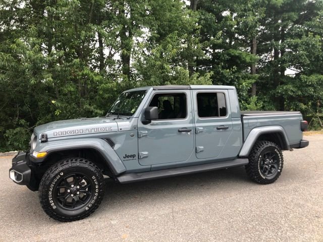 Used 2025 Gray Jeep High Tide image 10