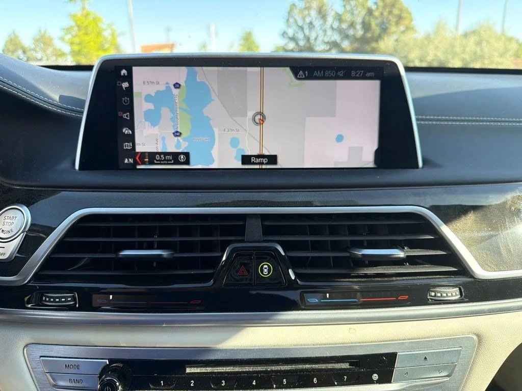 Used 2019 Carbon Black Metallic BMW 750i xDrive image 14
