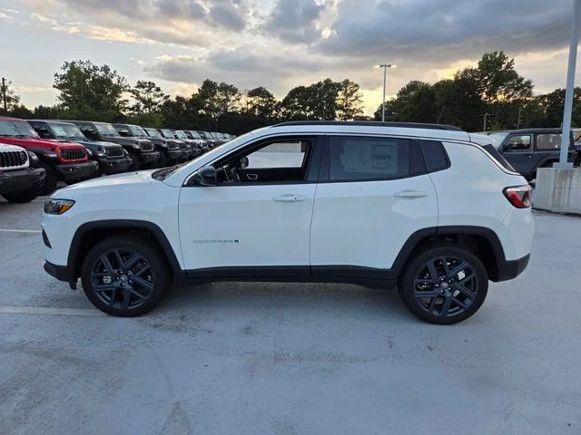 New 2026 Bright White Clearcoat Jeep  image 4