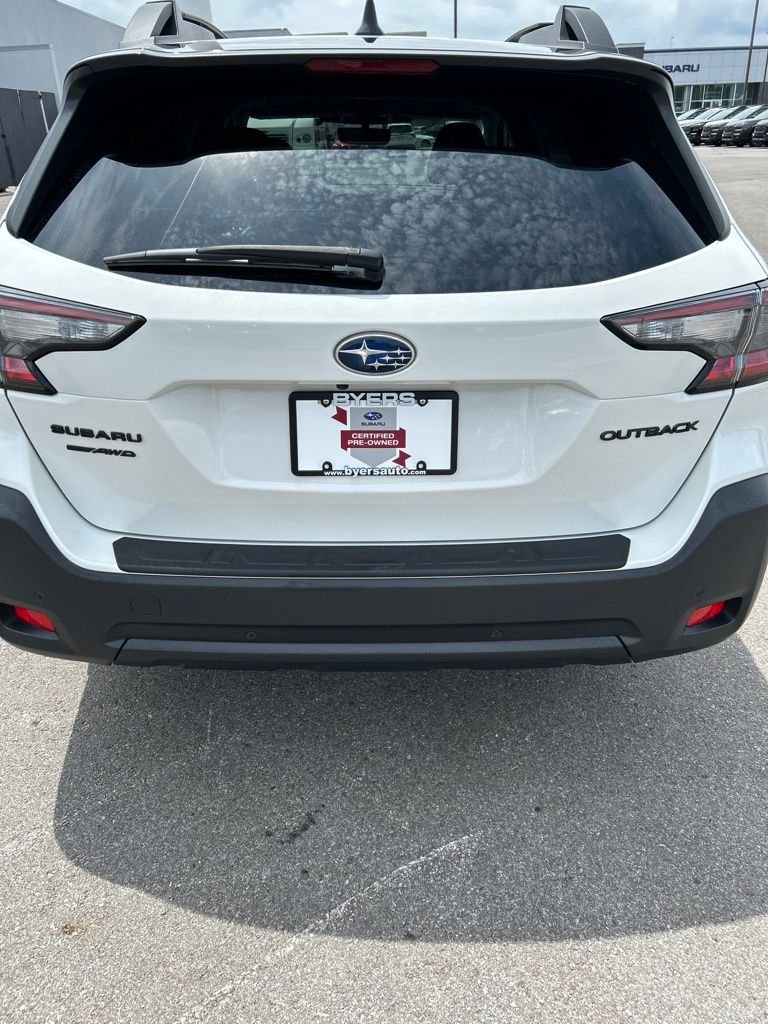 Certified Used 2025 White Subaru Onyx Edition image 12